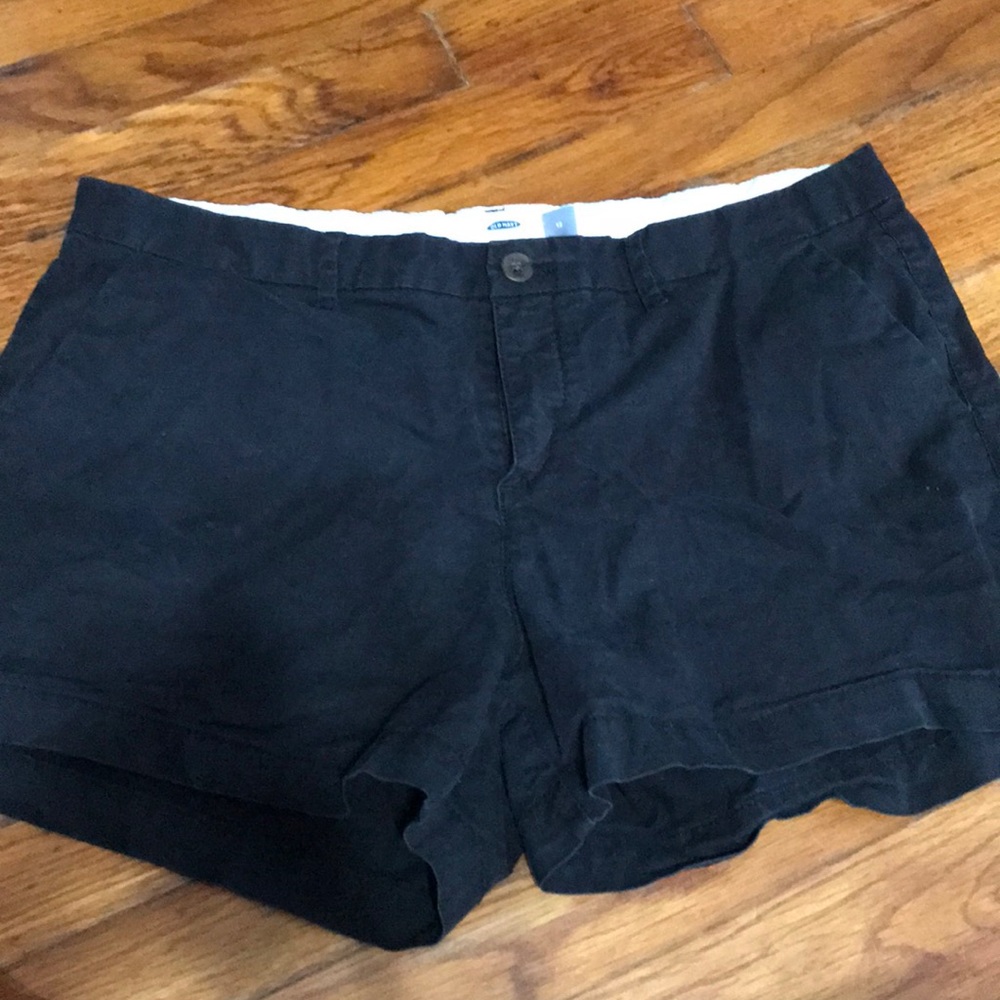 Black old navy shorts